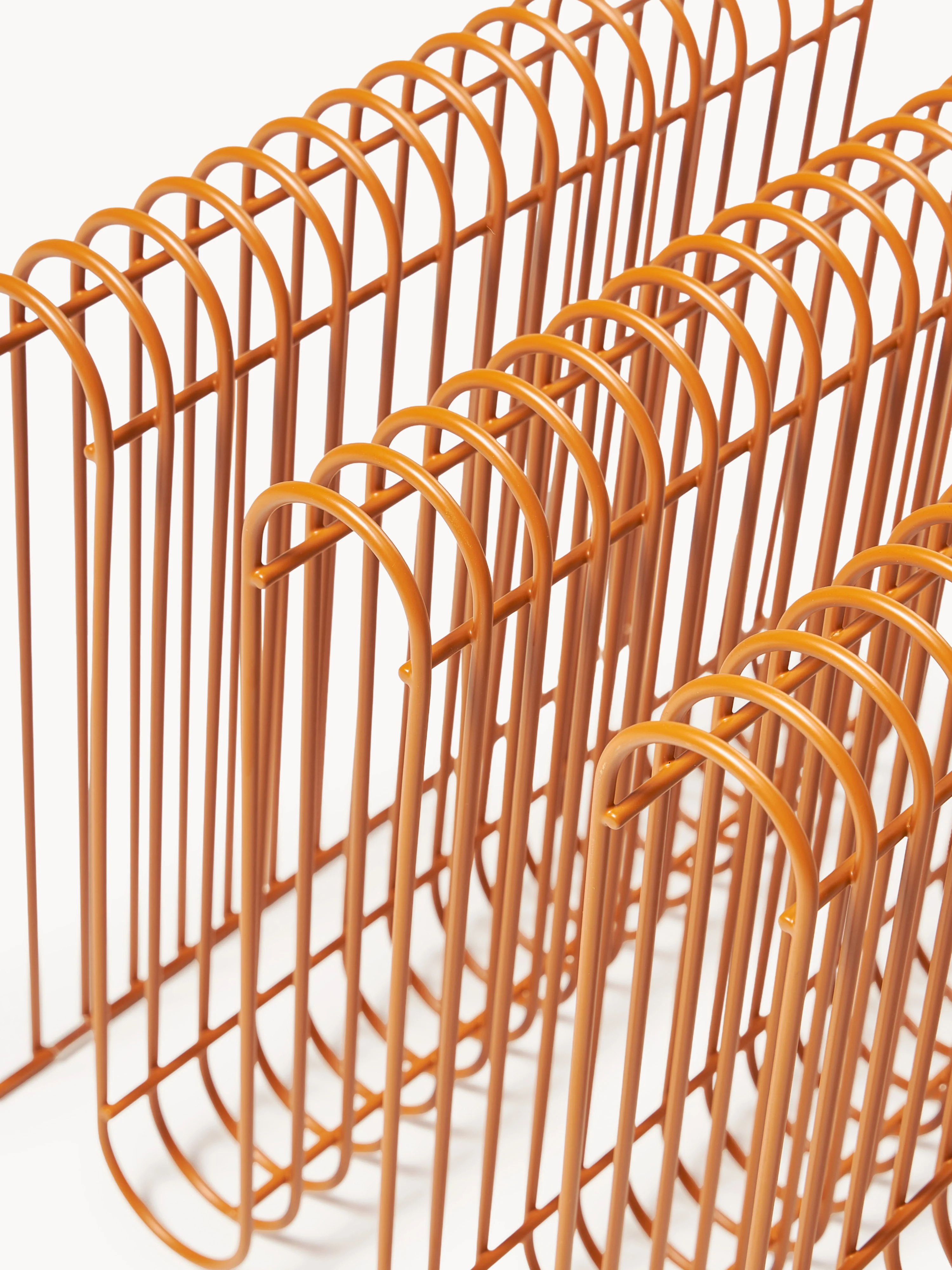 Metalen tijdschriftenhouder Curva