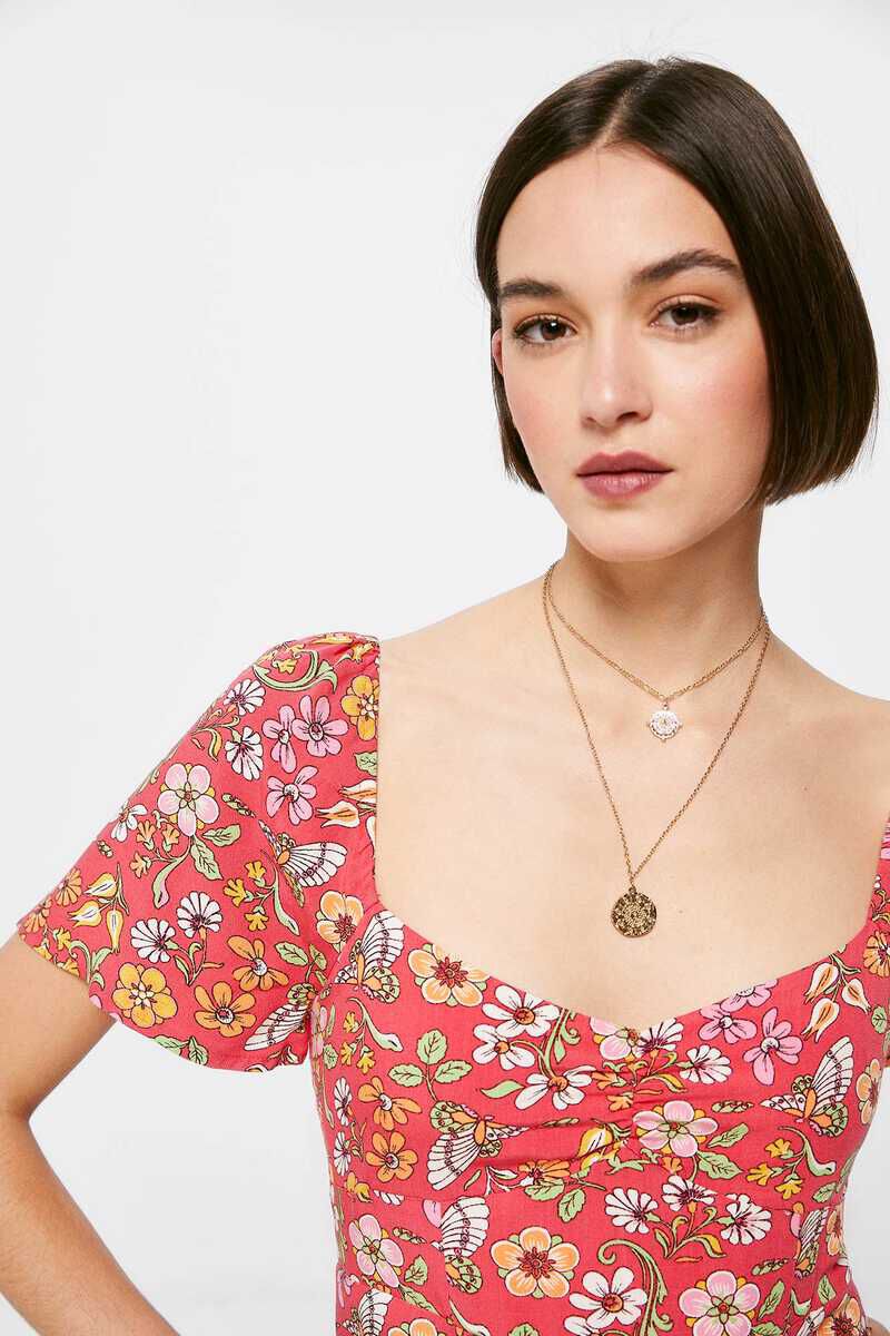 Vestido midi com decote franzido - Estampa vermelha