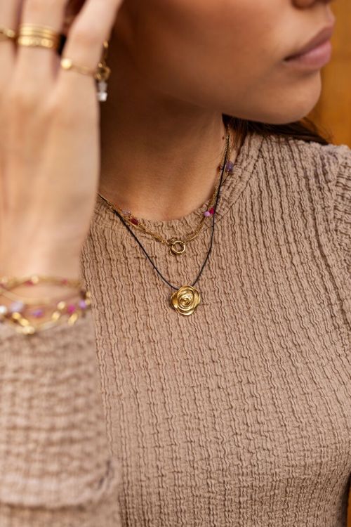 Vintage zwarte koord ketting met roos