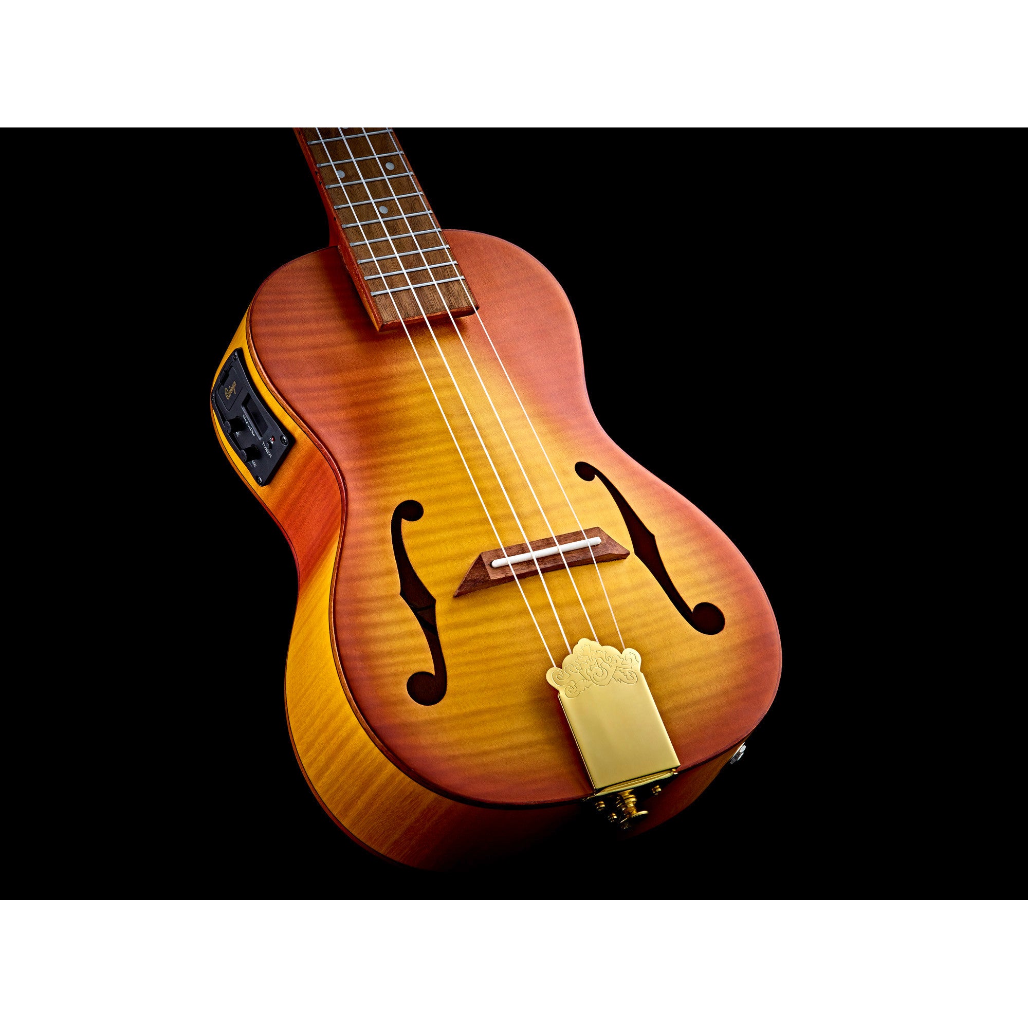 Ortega Saloon Series RUSL-HSB concert ukelele arched top met tas