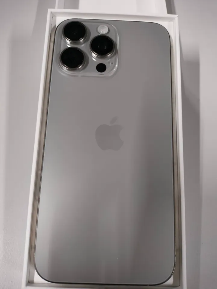 [OUTLET] - Apple | iPhone 16 Pro Max -  256 GB - Natural Titanium