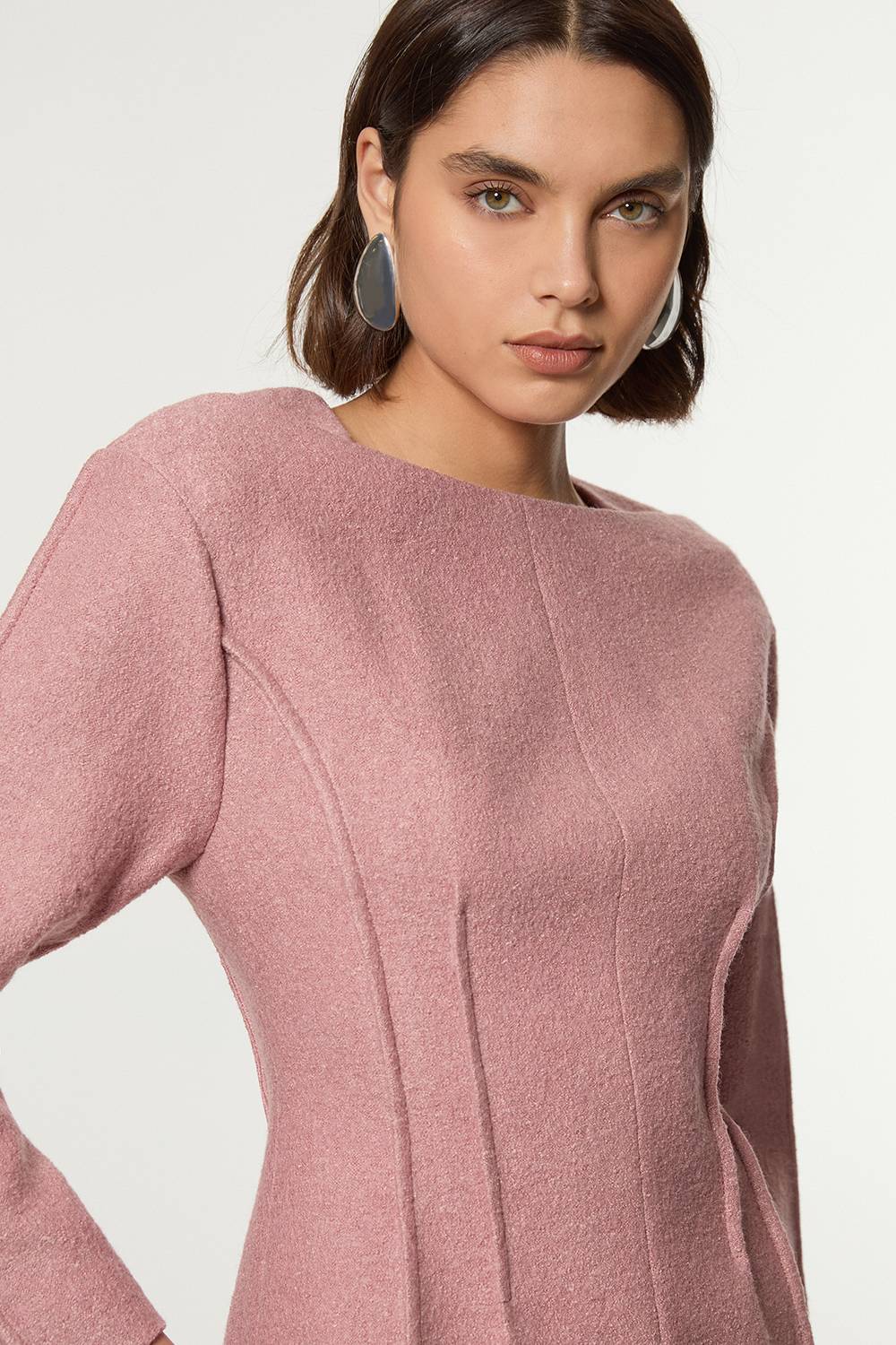 KarenMillen Robe mini ajustée structurée en mélange de laine texturée à pinces