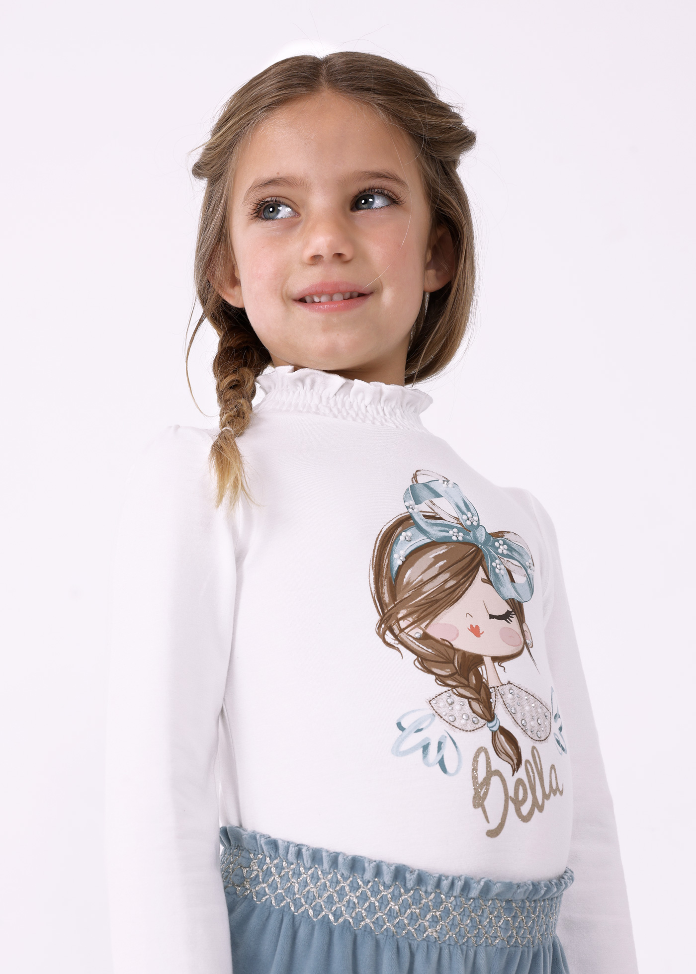 Camiseta feminina estampada com meio cisne