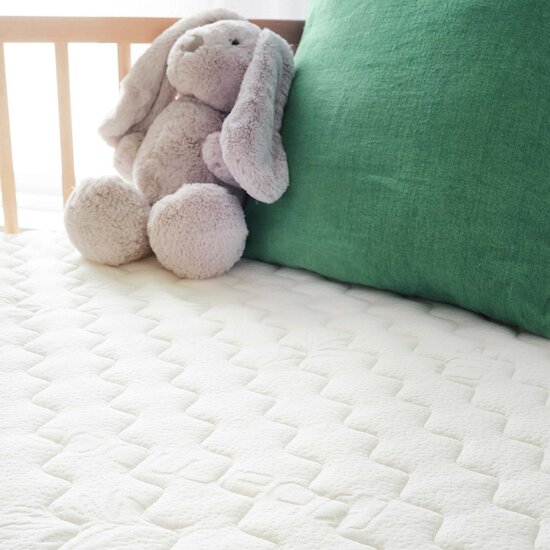 Matelas Color Viscose de bambou   60 x 120 cm   de               P'tit lit