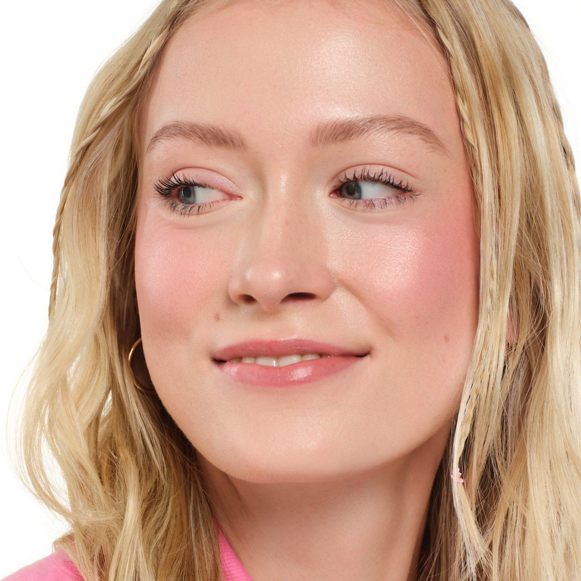 soft BAKED BLUSH