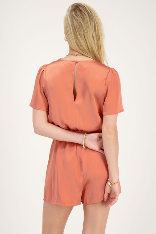 Oranje playsuit satijnen look