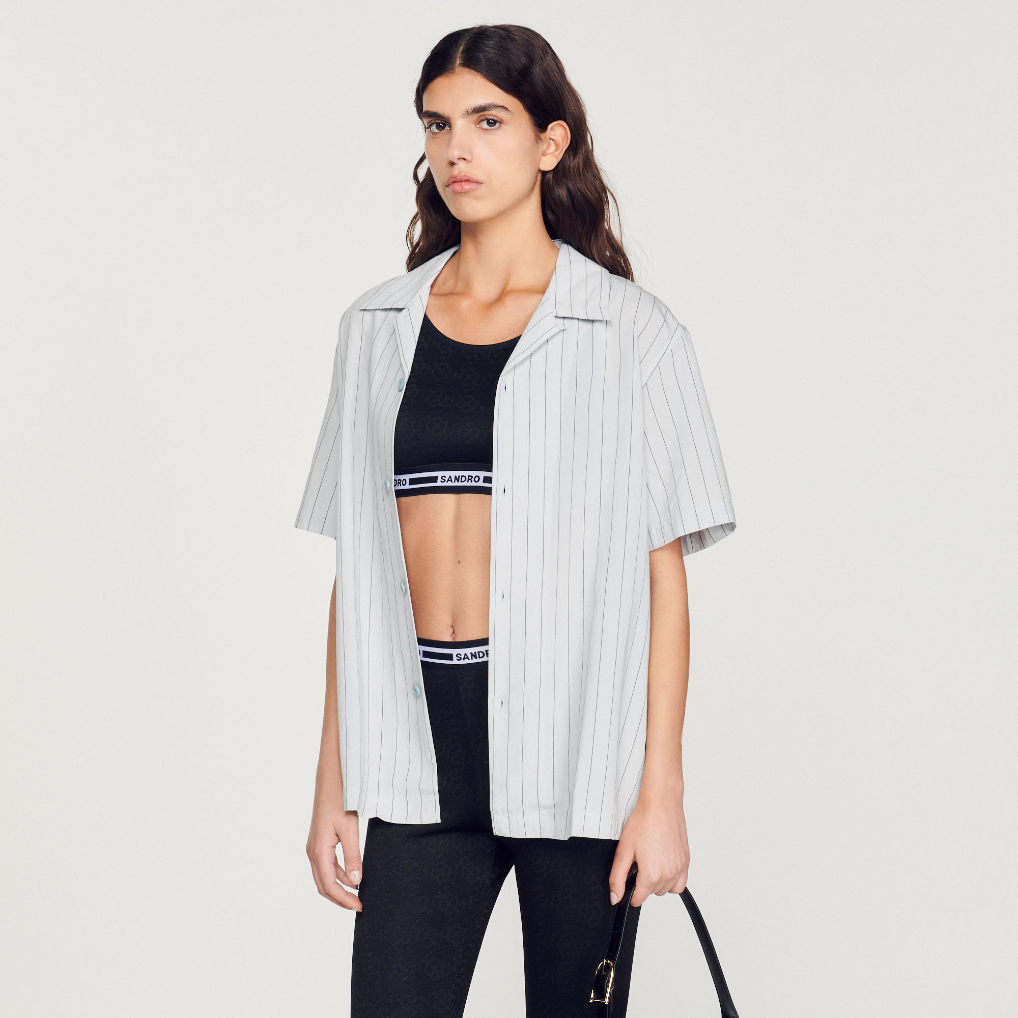 Chemise á manches courtes