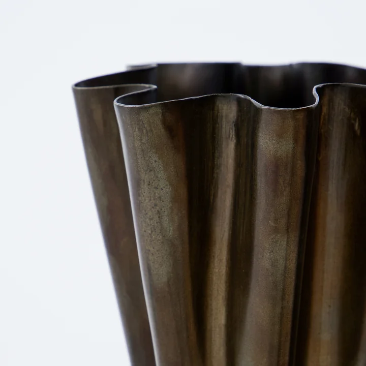 House Doctor - Flood Vase H 13 x Ø 12.5 cm, antikbraun