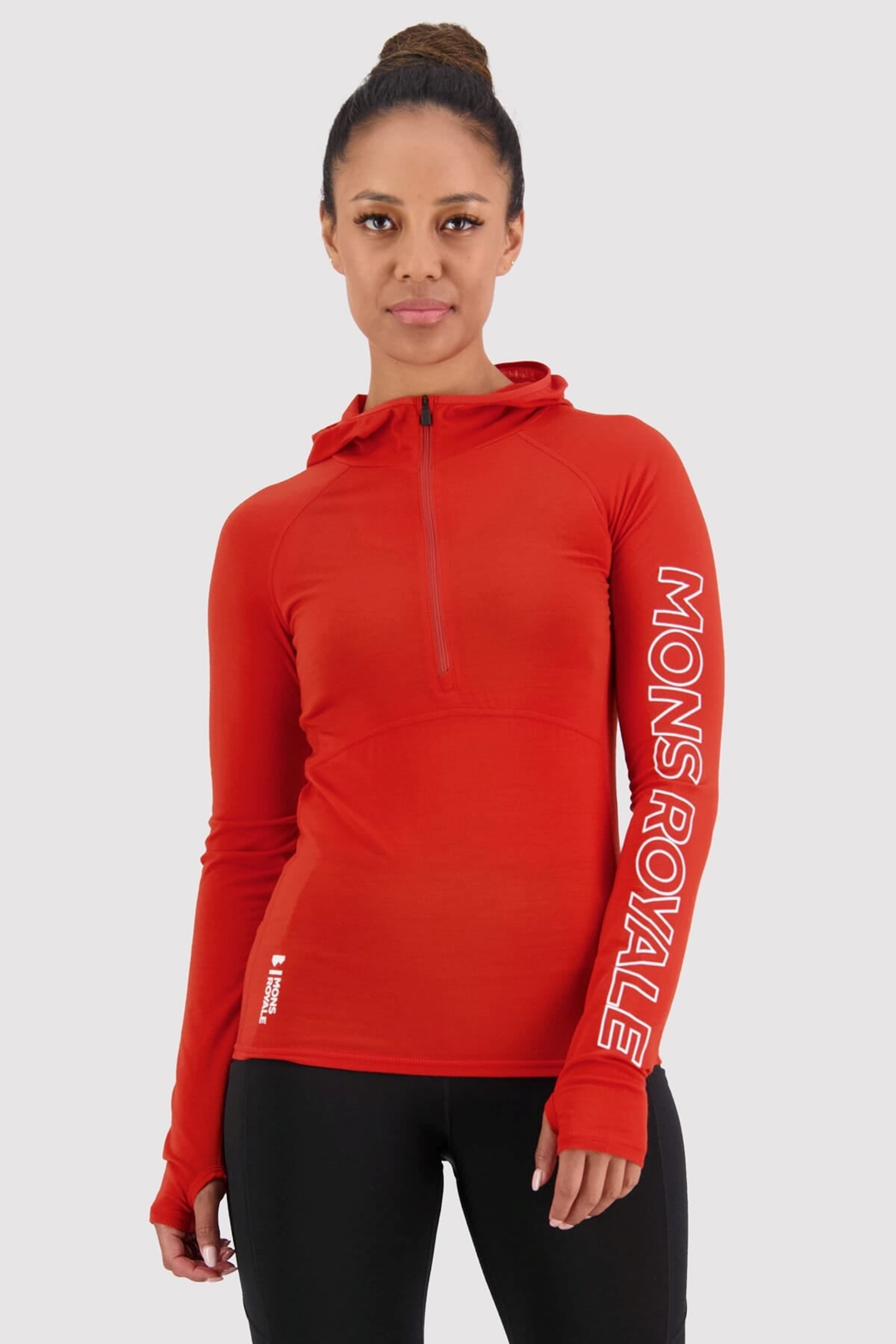 Mons Royale Bella Tech Hood<br>Perfekt ulltrøye hele året! Tilbud gjelder utvalgte farger!