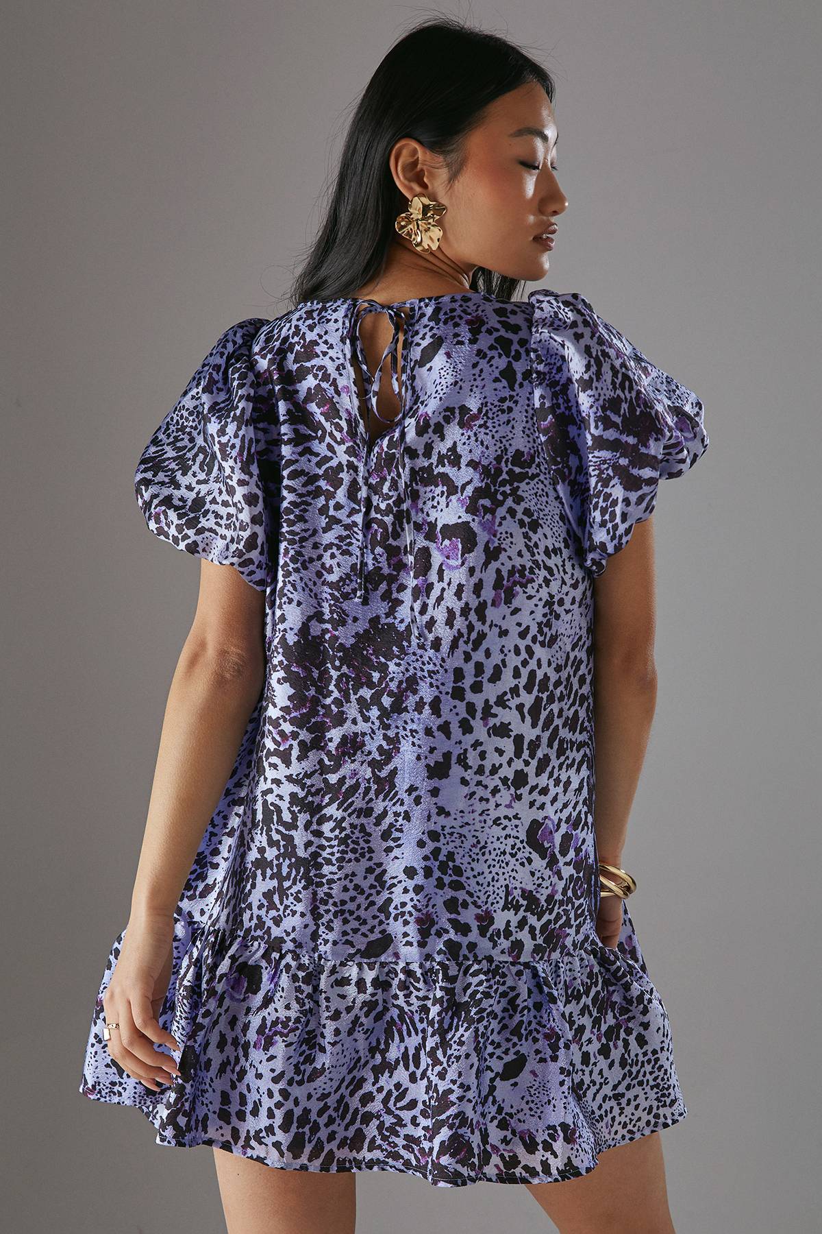 Warehouse Petite Robe Mini Évasée en Organza à Manches Bouffantes