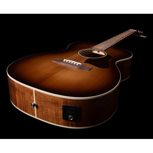 Art & Lutherie Legacy Light Burst GT EQ