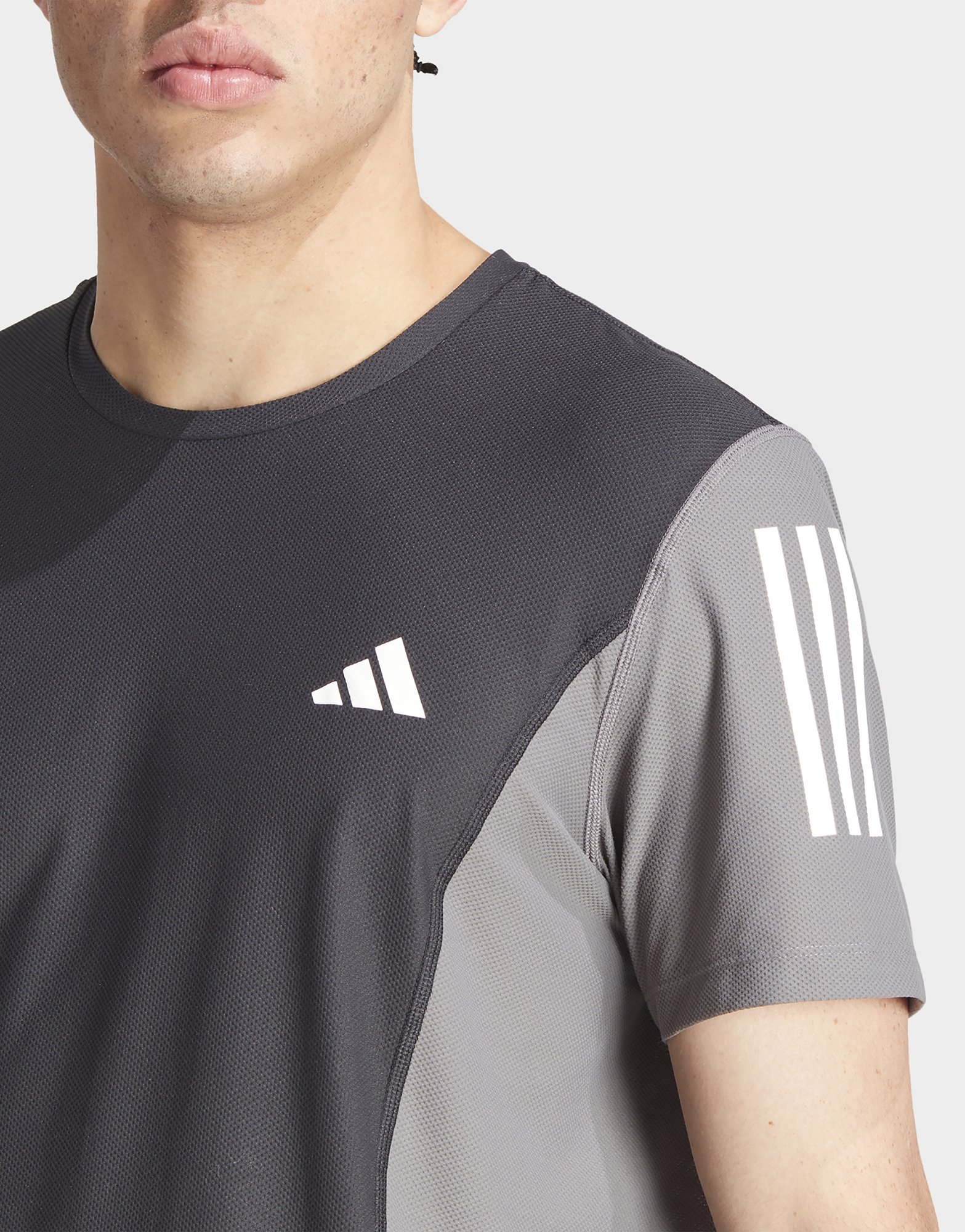 adidas T-shirt Own The Run Colorblock