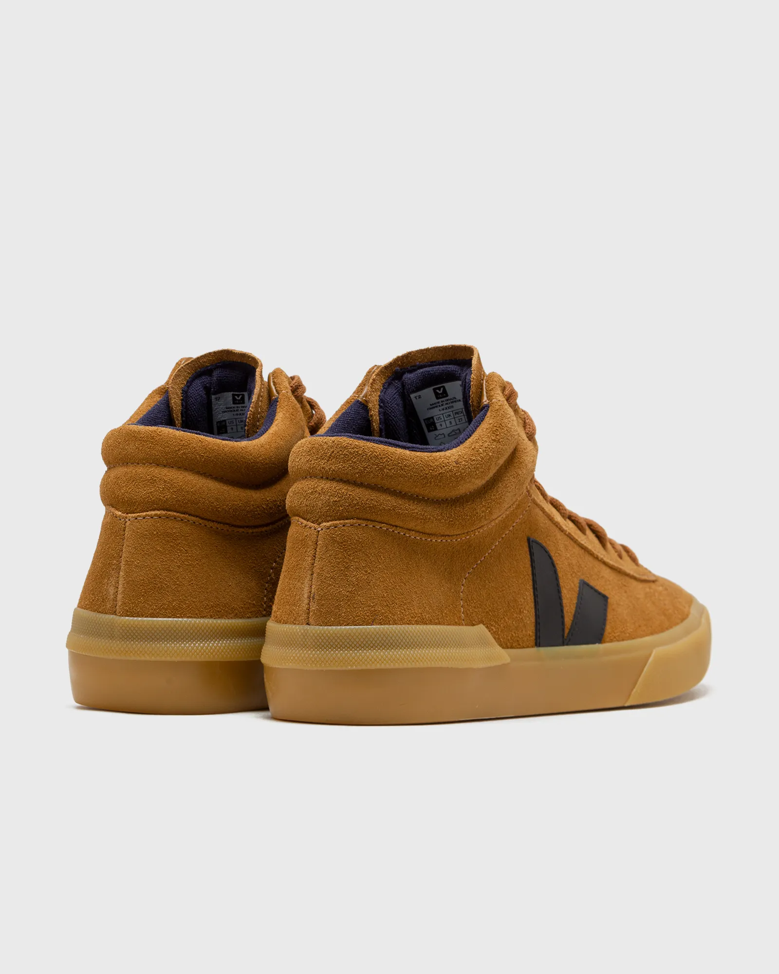 Veja MINOTAUR SUEDE