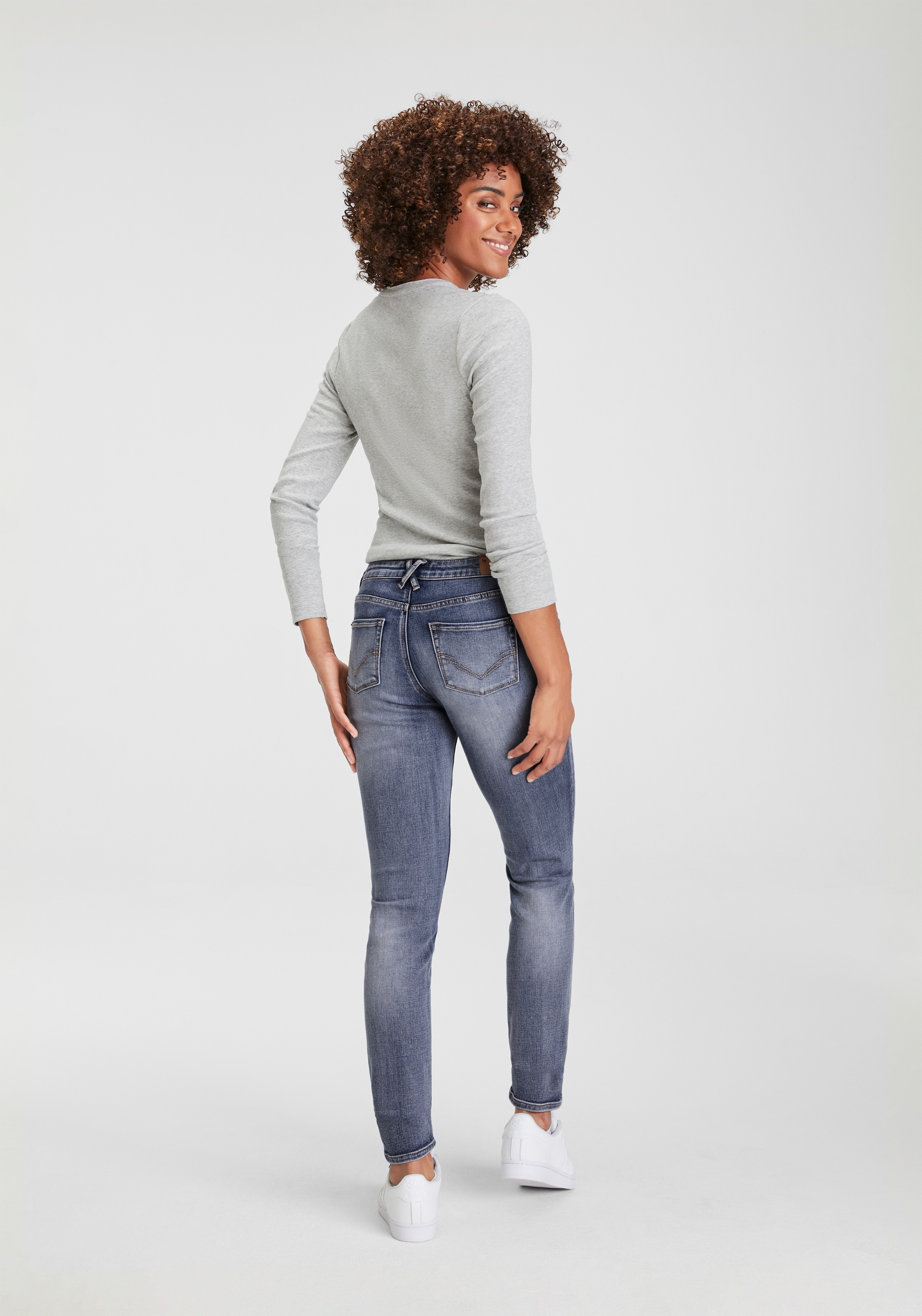 H.I.S 5-Pocket-Jeans »ariaMS«, normale Leibhöhe,  Röhrenjeans,  mit Used-Waschung,  5-Pocket-Style