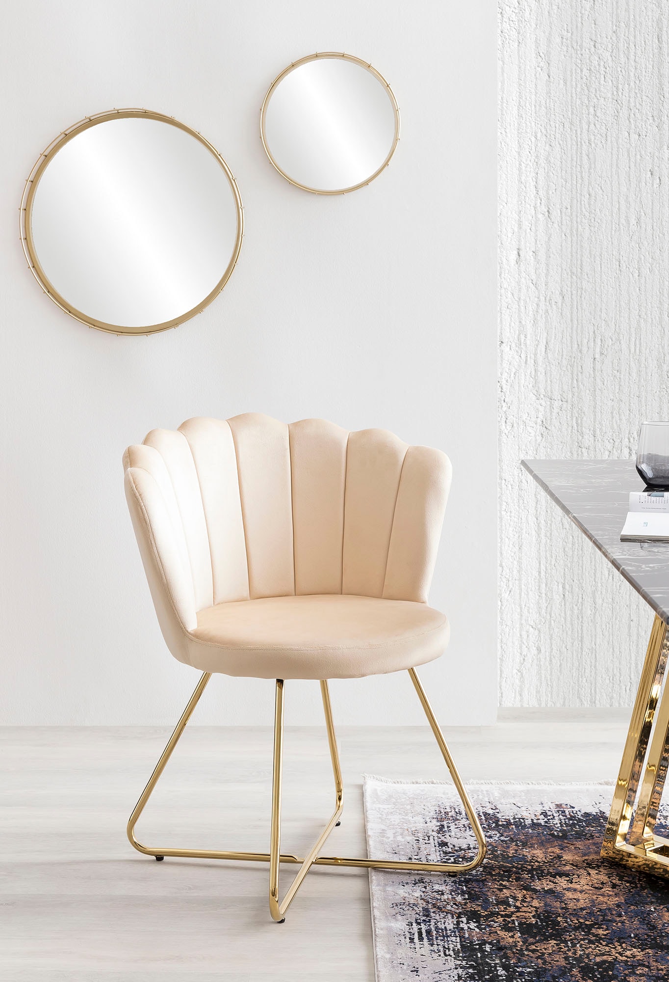 SalesFever Polsterstuhl »Komfortabler Stuhl im eleganten Design« (Set) 2 Stk.Muschel-Design