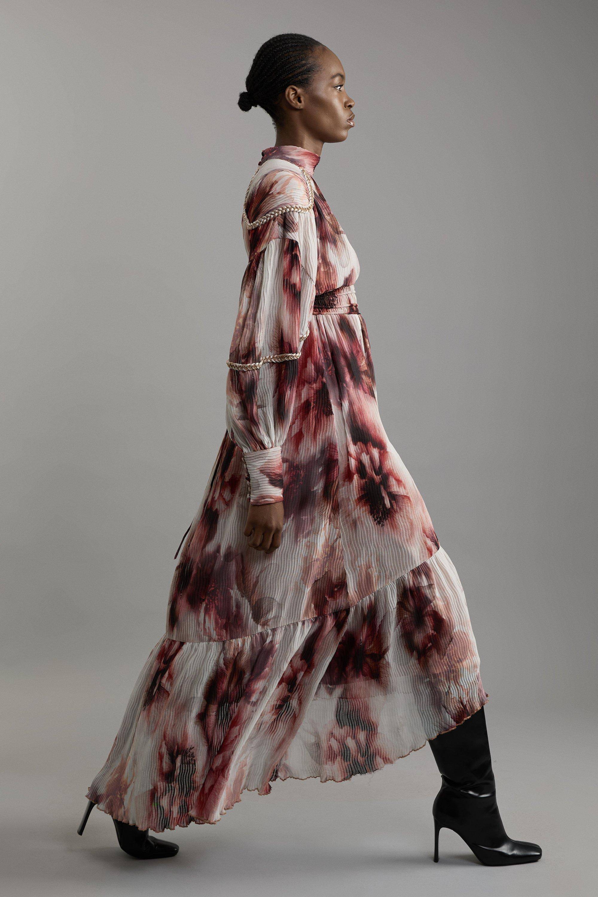 KarenMillen Robe Maxi Tissée À Motif Floral Froissé Avec Dos Lacé Et Ornements