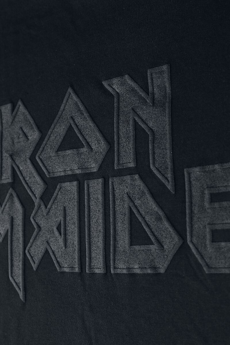 Black On Black Logo Stacked | Iron Maiden T-Shirt Manches courtes