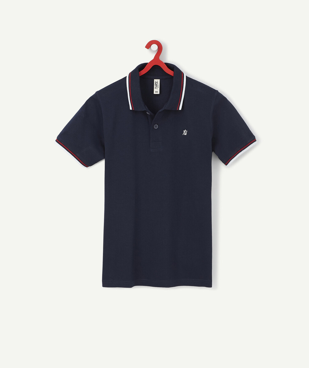 LE POLO EN COTON BLEU MARINE AVEC DÉTAILS BLANCS ET ROUGES