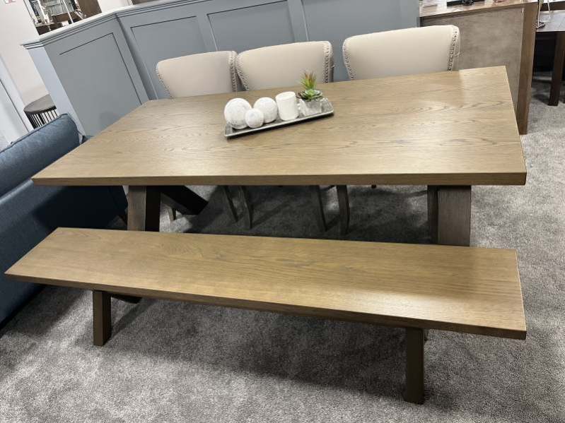 Mesa de jantar de 2,4 metros