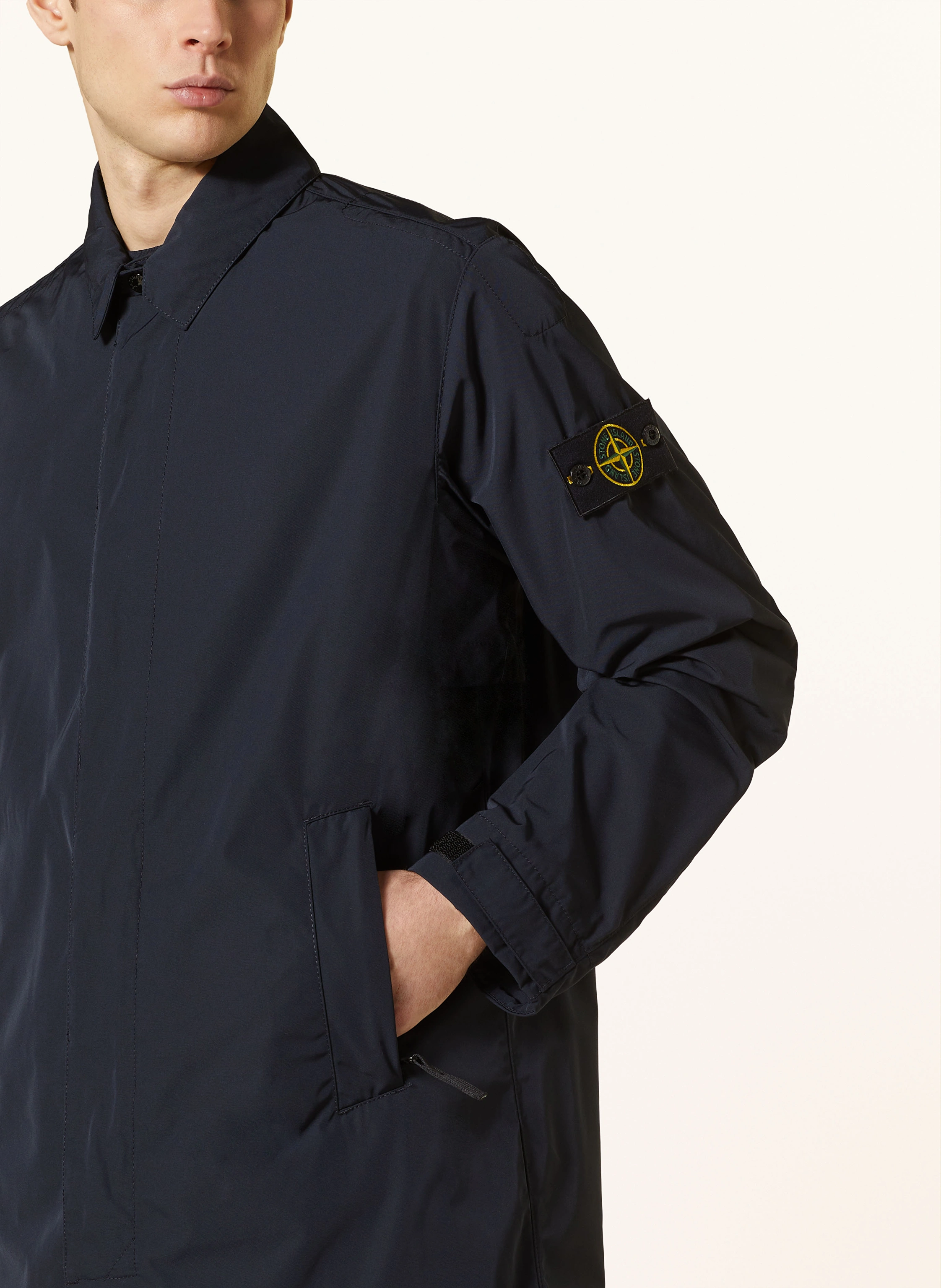 STONE ISLAND Mantel