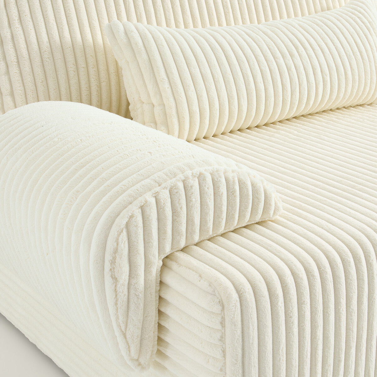 LA REDOUTE INTERIEURS<br>Sofá cama de 2 lugares.XL Maona veludo cotelê