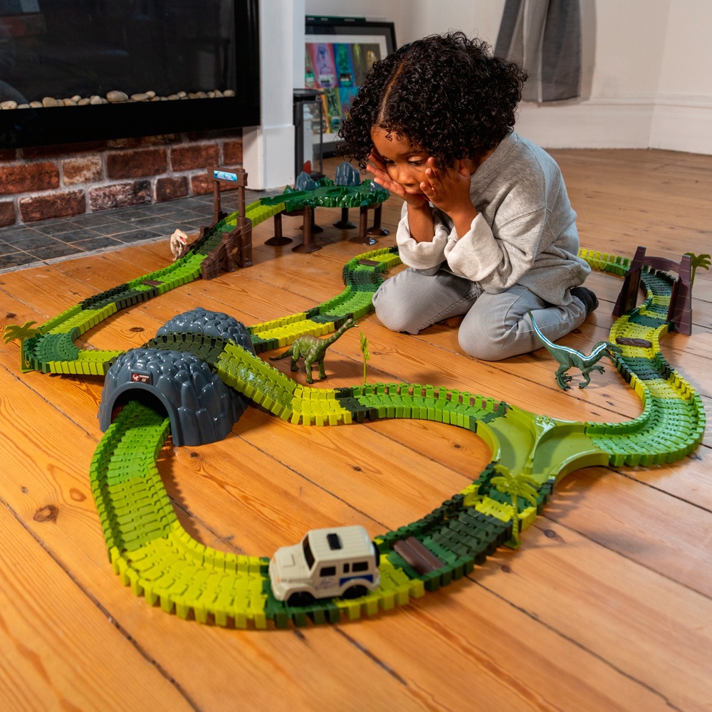 Jurassic World Dinosaurier-Rennbahn-Set und 3 Dinosaurierfiguren