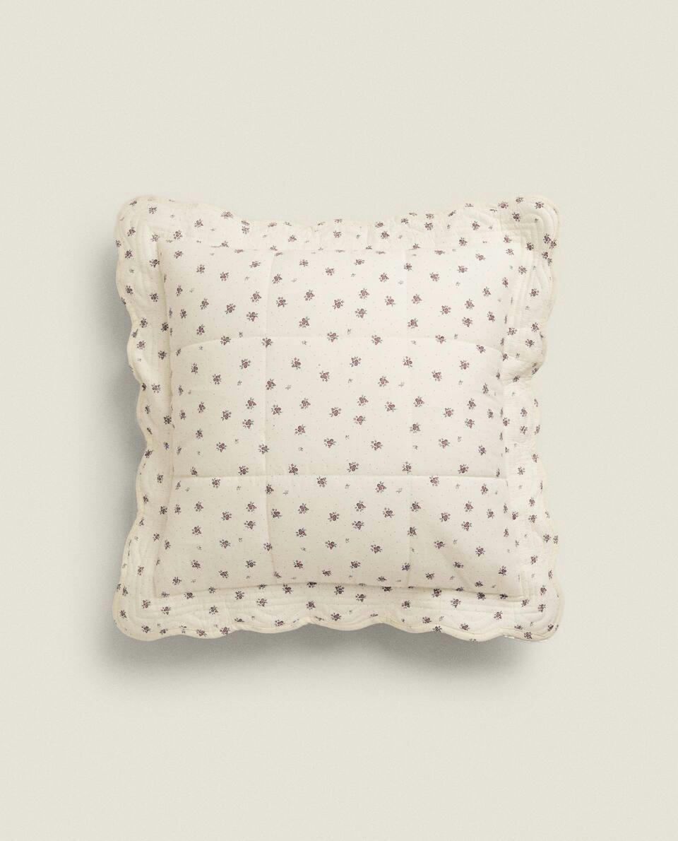 CAPA DE ALMOFADA INFANTIL COM ESTAMPA FLORAL