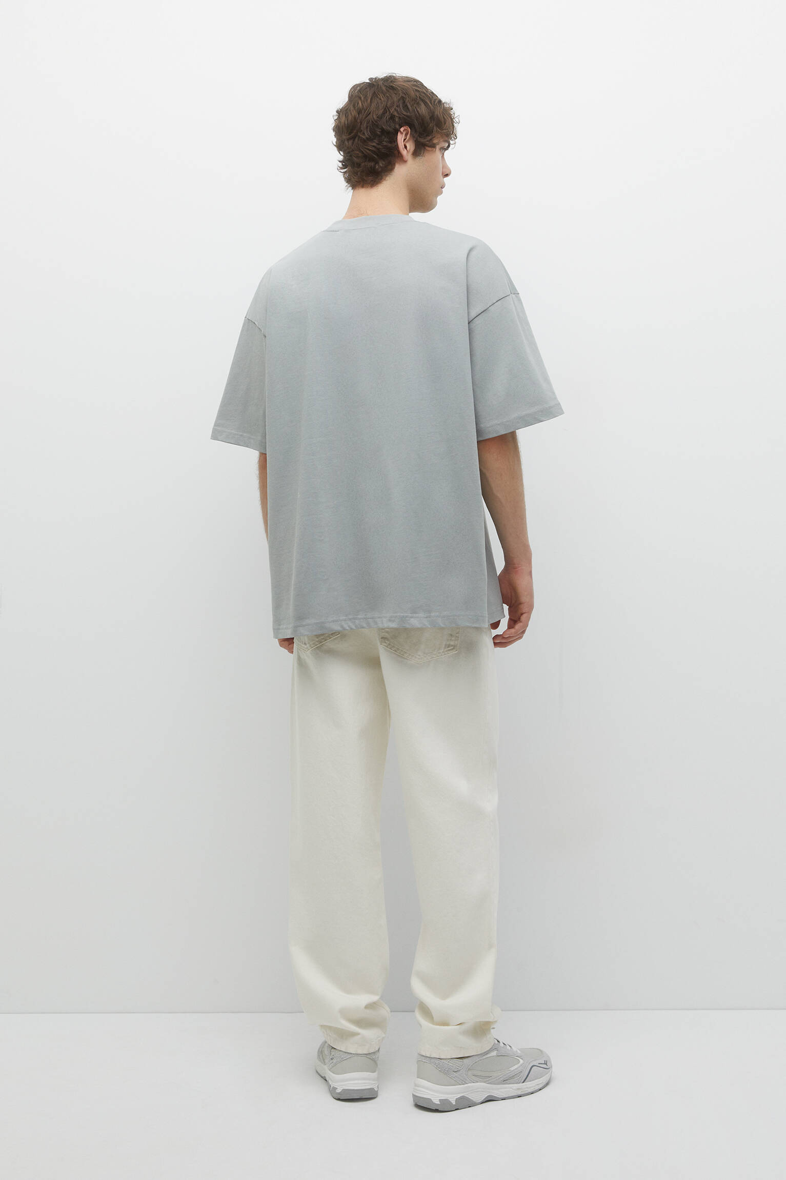 CAMISETA OVERSIZED DE MANGA CURTA - CINZA AZUL