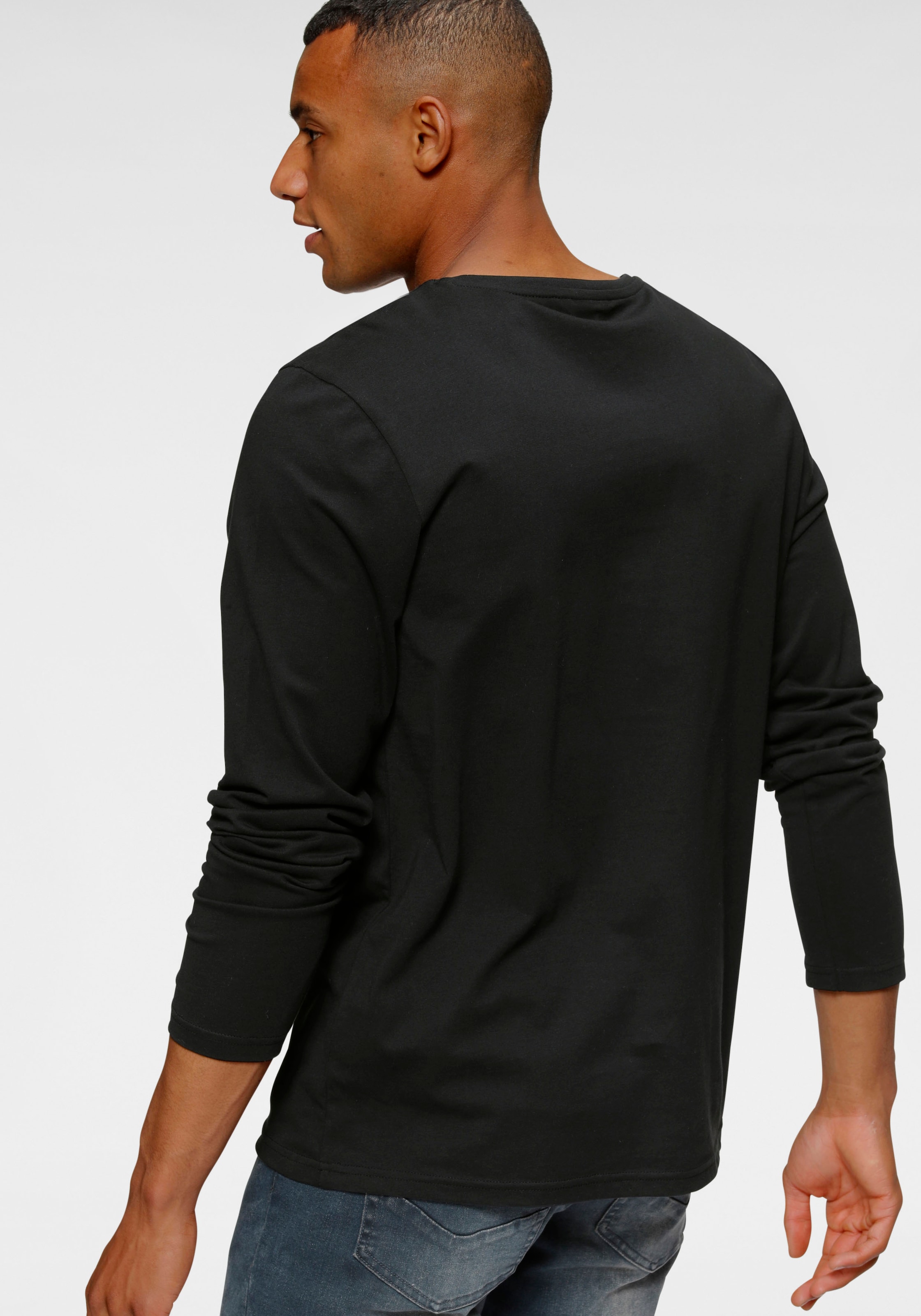 Bruno Banani Langarmshirt , schmal geschnitten,  mit lässigem und peppigem Aufdruck