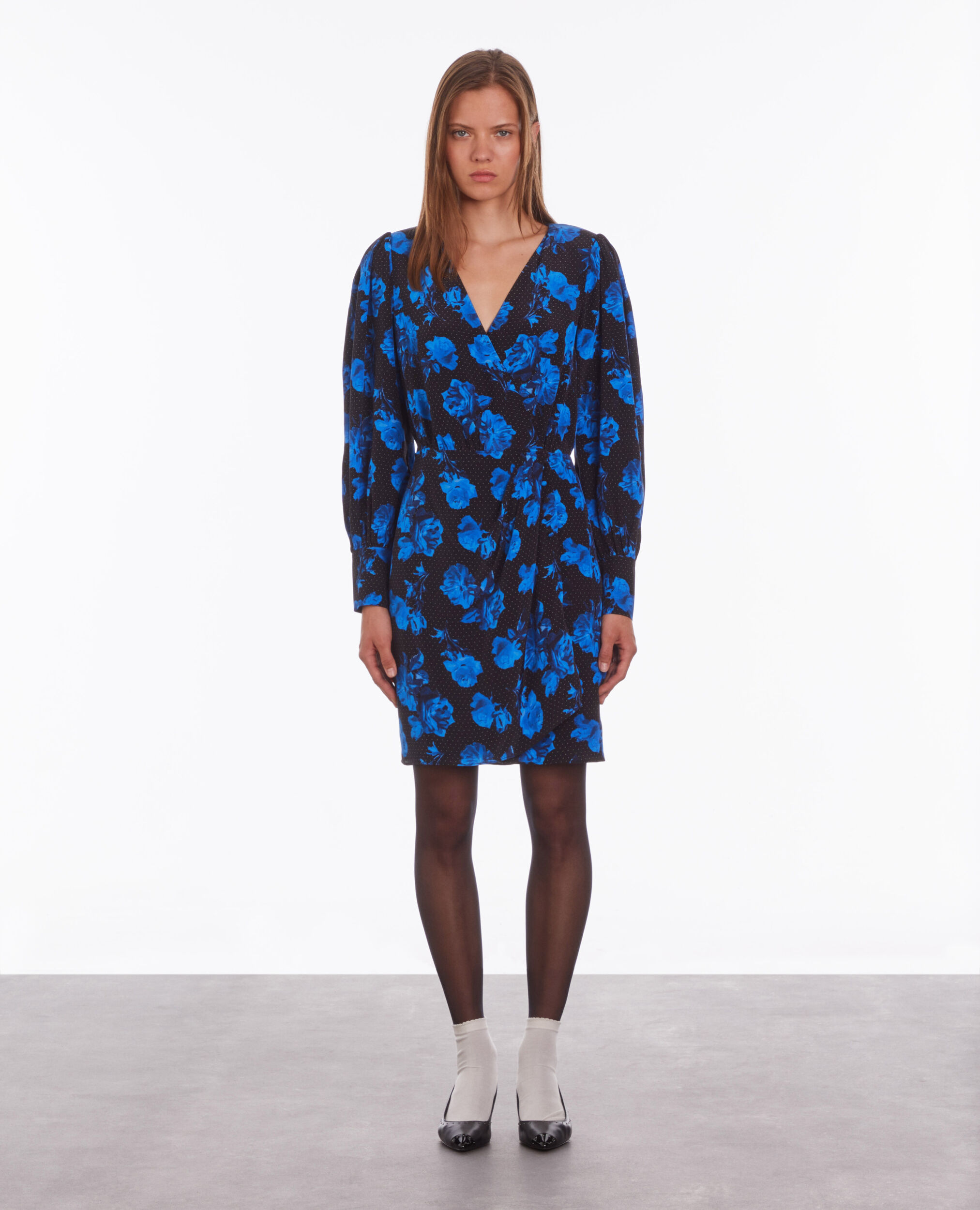 Robe portefeuille courte imprimée en soie