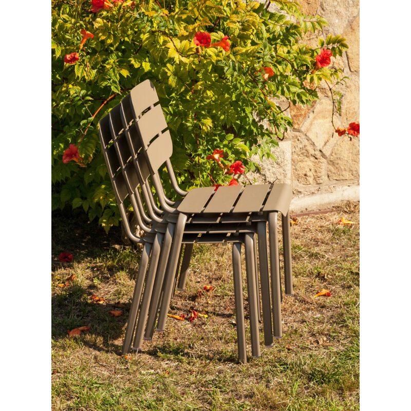 Chaise empilable d'extérieur ARNON - structure aluminium