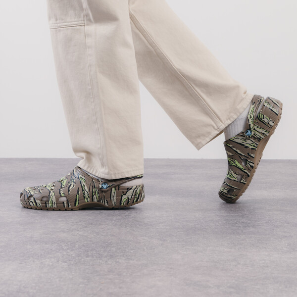 CROCS CLASSIC CLOG CAMO