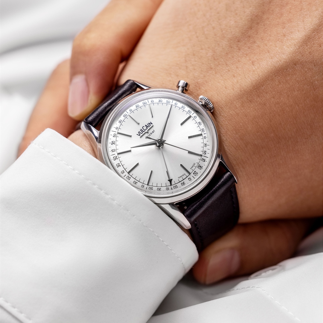 Vulcain Cricket President 39mm Silver Sapphire Caseback