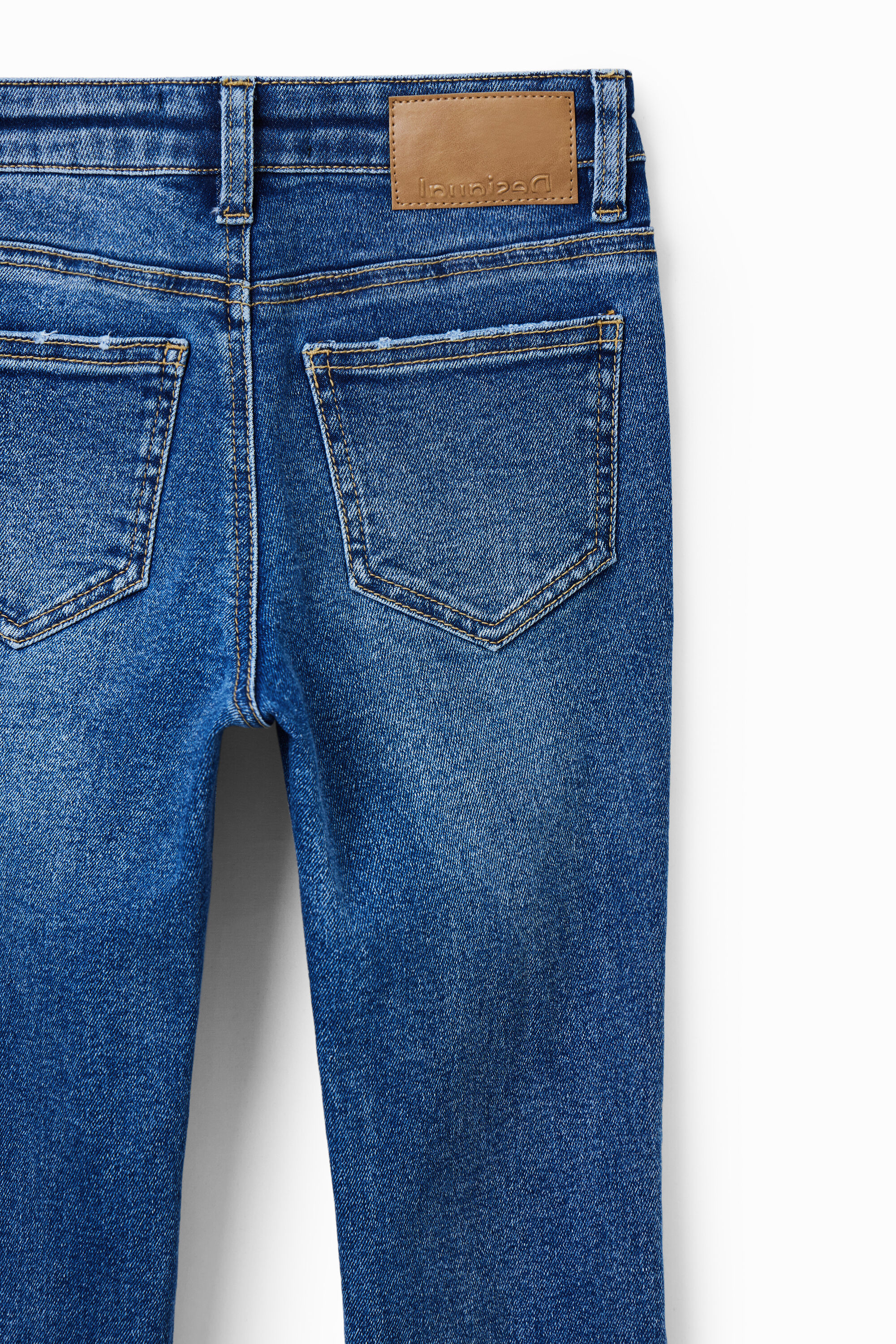 Jean flare long brodé