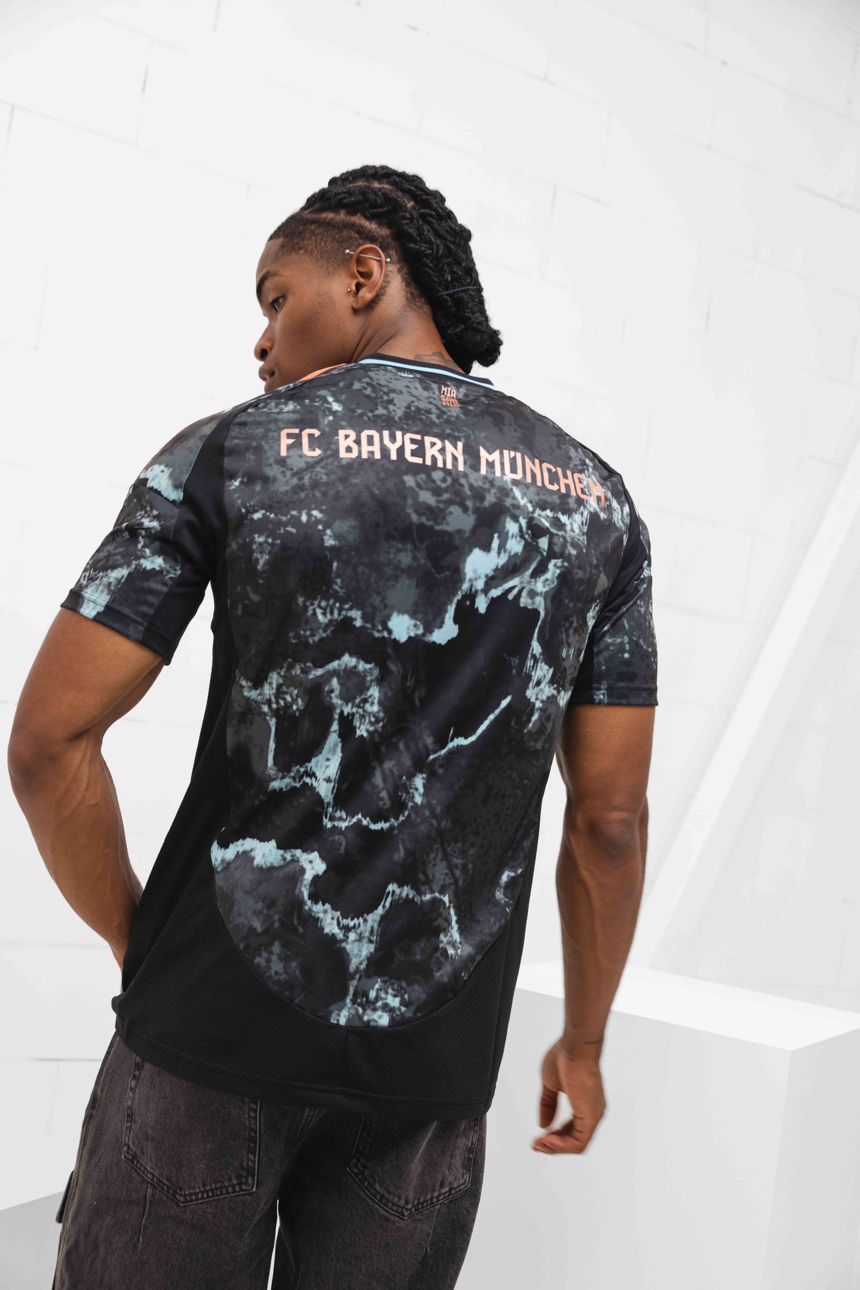 F.C. Bayern München Uit Shirt Senior 2024/2025