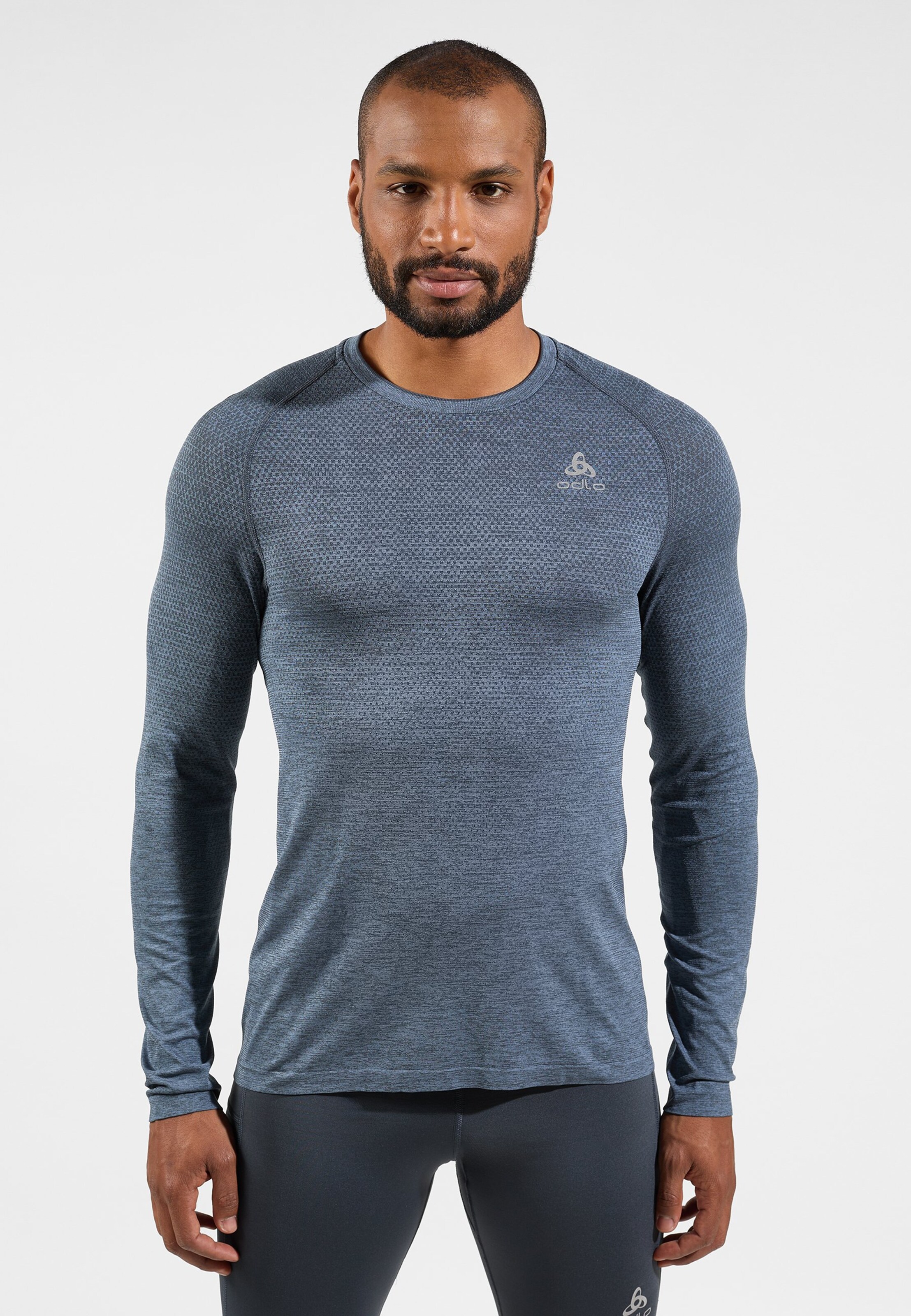 Essentials Seamless Langarm-Laufshirt in folkstone gray melange