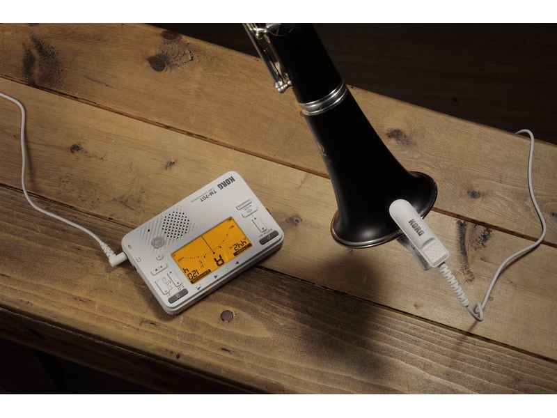 Korg Stimmgerät TM-70 Set Weiss Kombination aus Stimmgerät und Metronom in einem kompakten Gehäuse mit Kontaktmikrofon