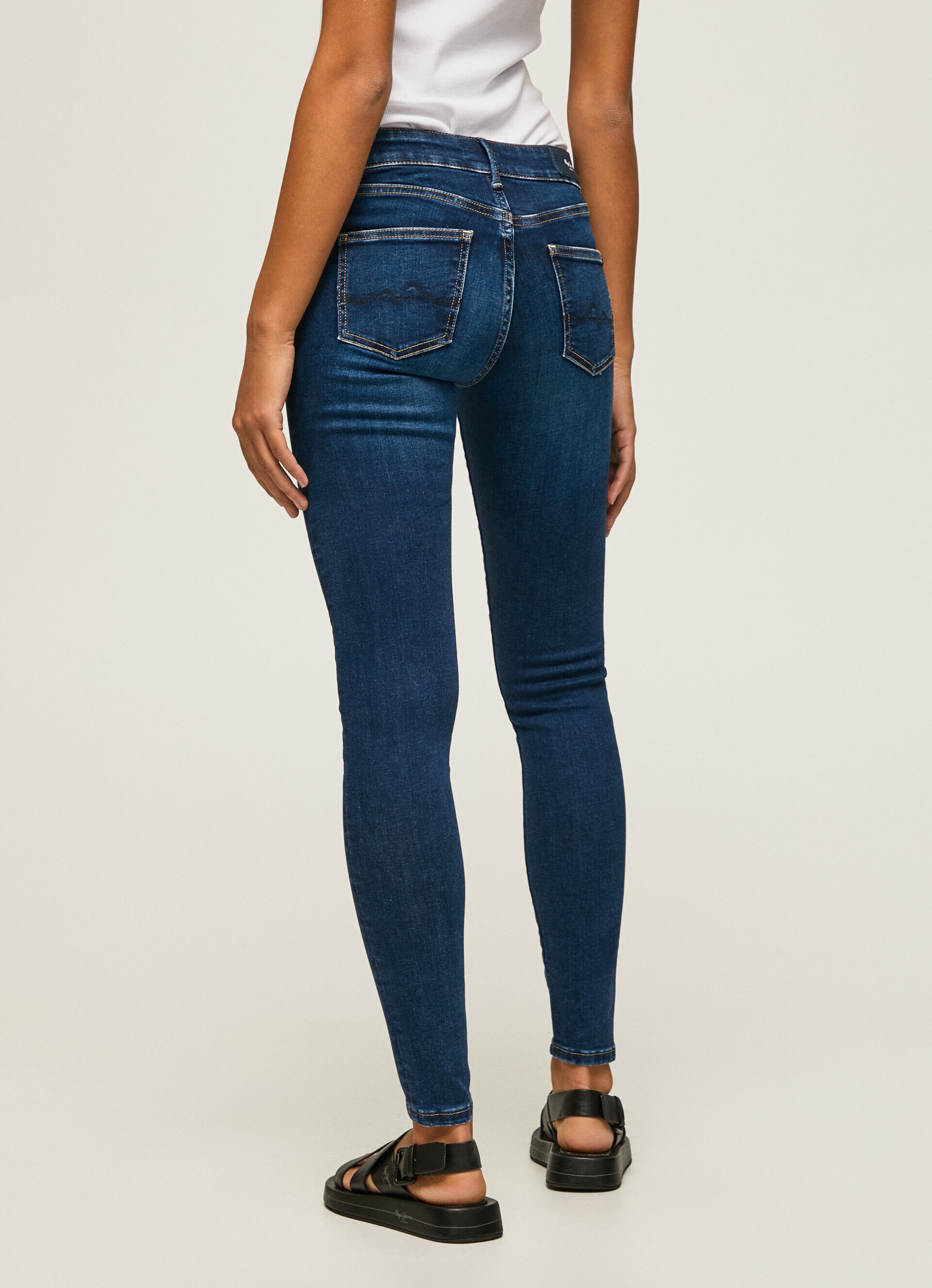 Calça jeans skinny pixie de comprimento médio - jeans