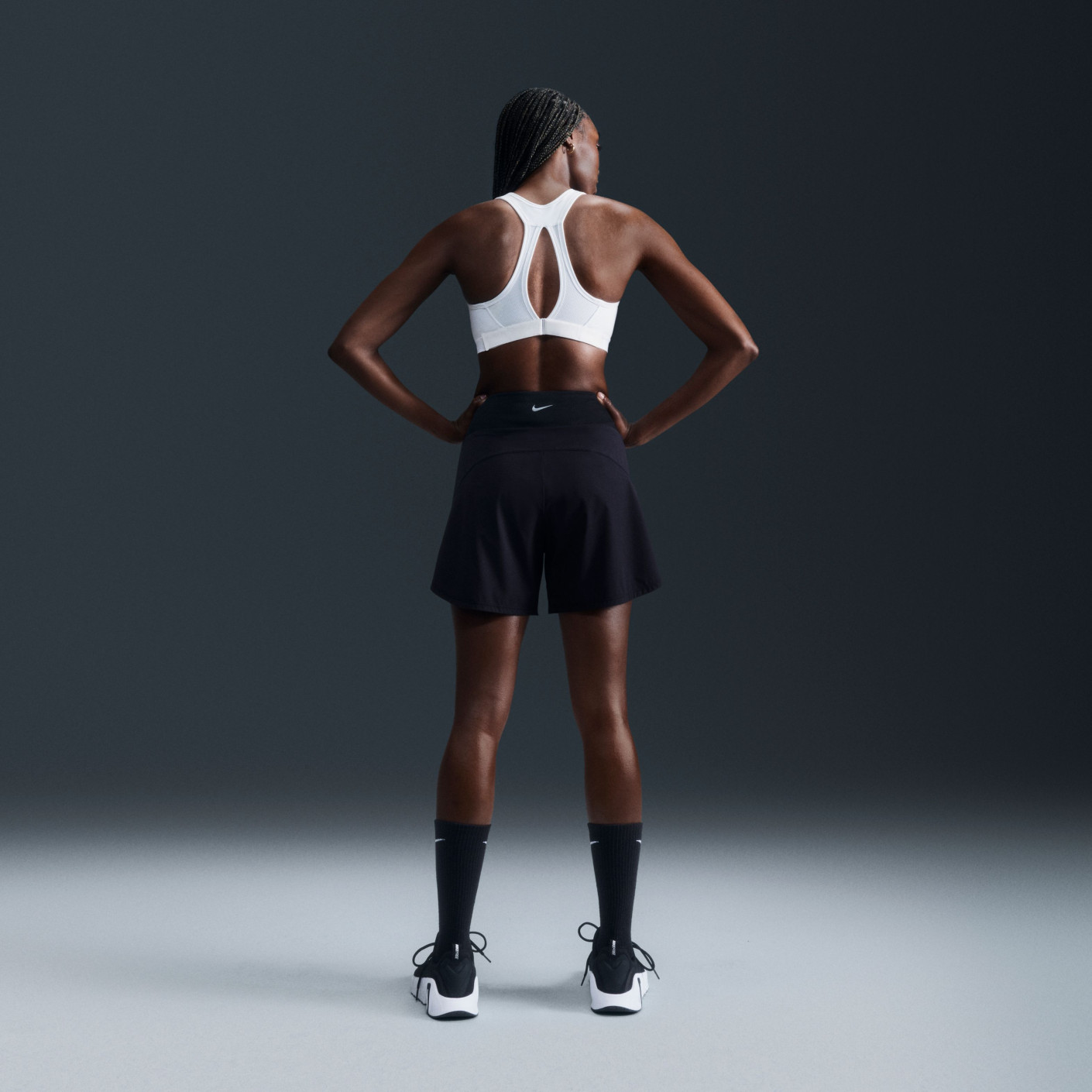 Nike Swoosh High Support Sportbeha Dames Wit Zwart
