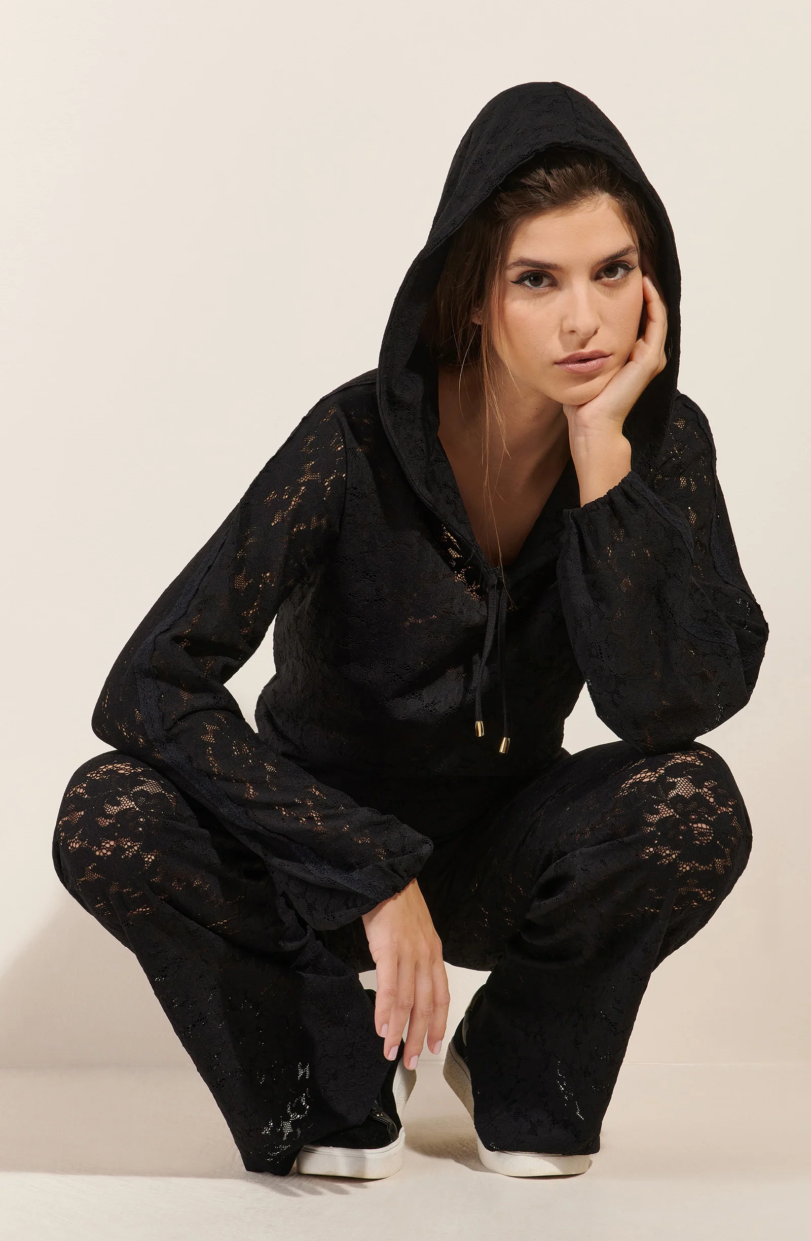 toria Sweat à capuche noir en dentelle Noir