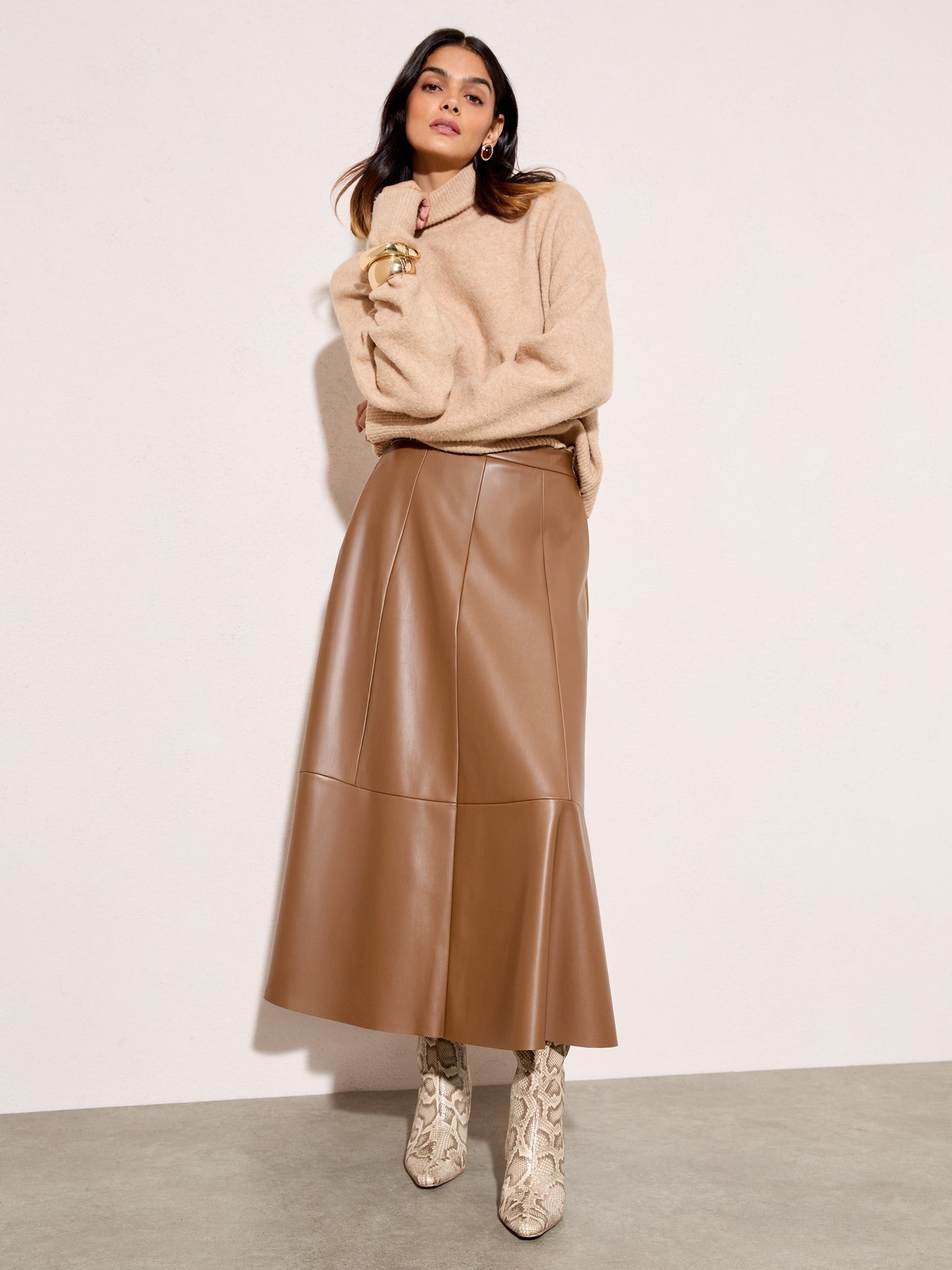 Lichtbruin - Friends Like These Faux Leather Midi Skirt