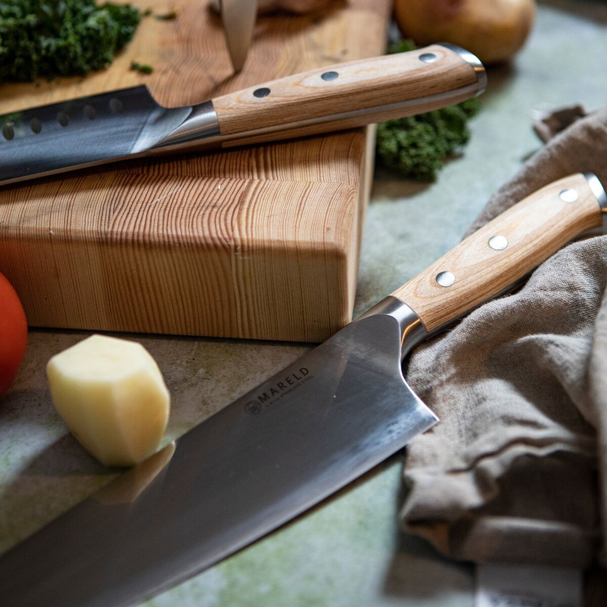 Knivsett med 3 kniver i europeisk tradisjon