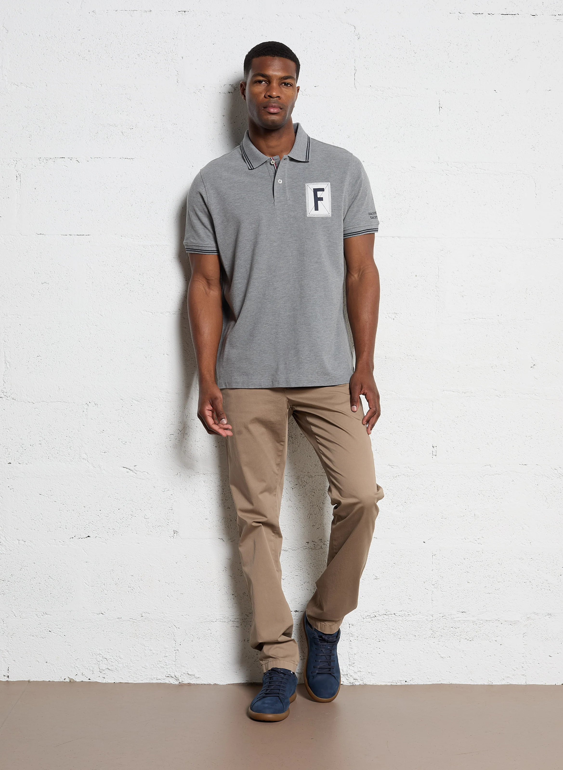 Polo col regular-fit en coton piqué | Gris