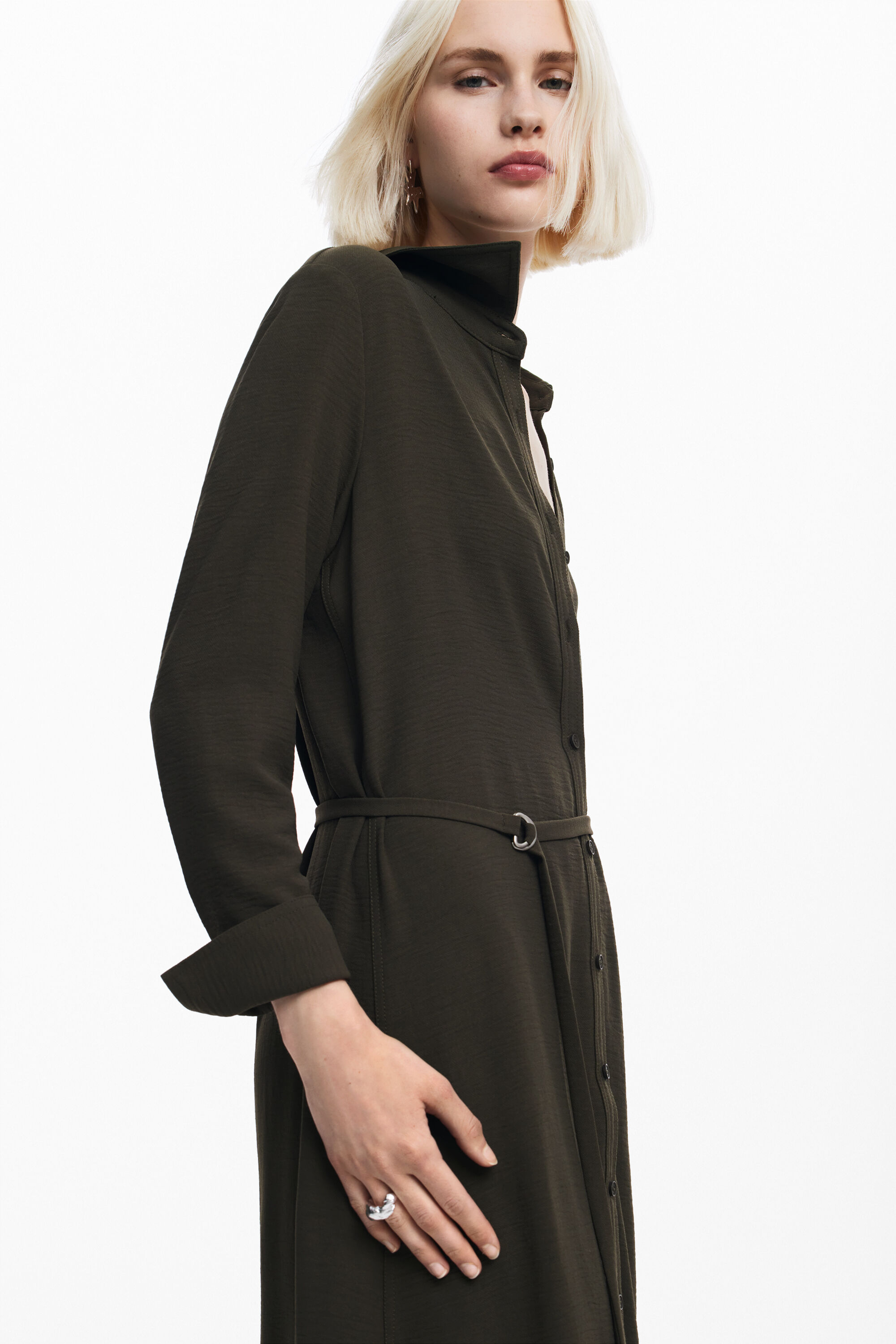 Vestido longo tipo camisa