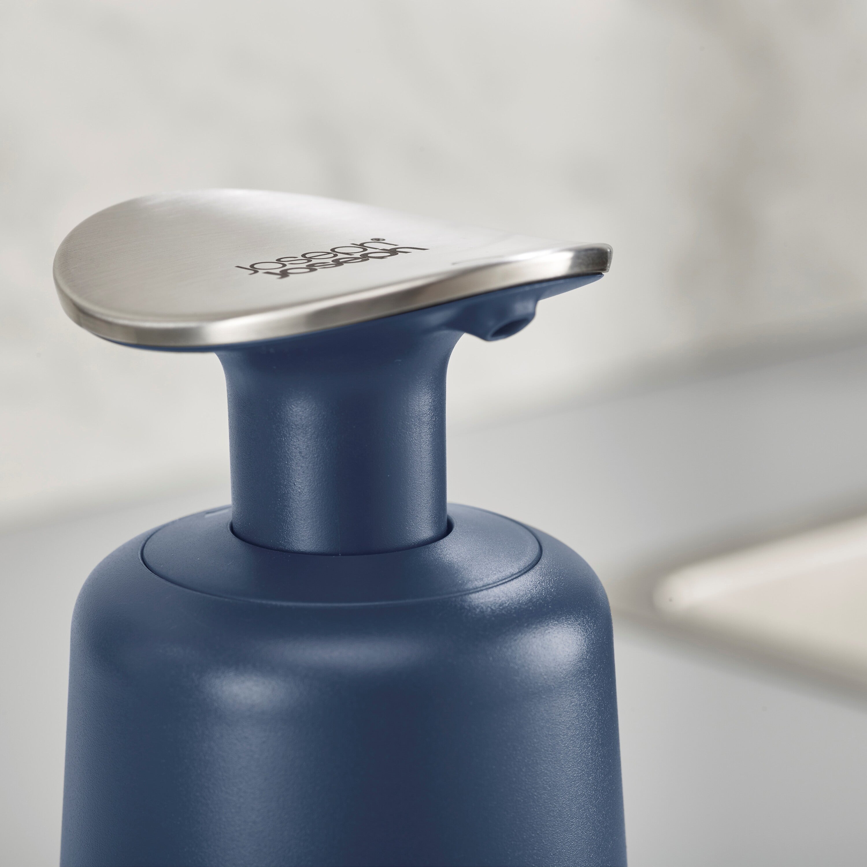 Joseph Joseph Presto Zeepdispenser