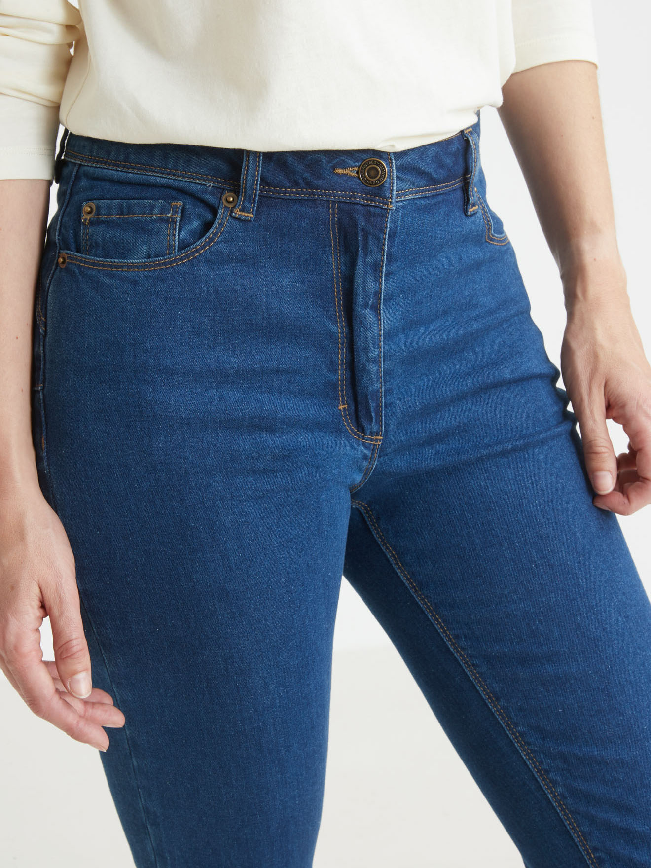 Jean  push-up coupe slim