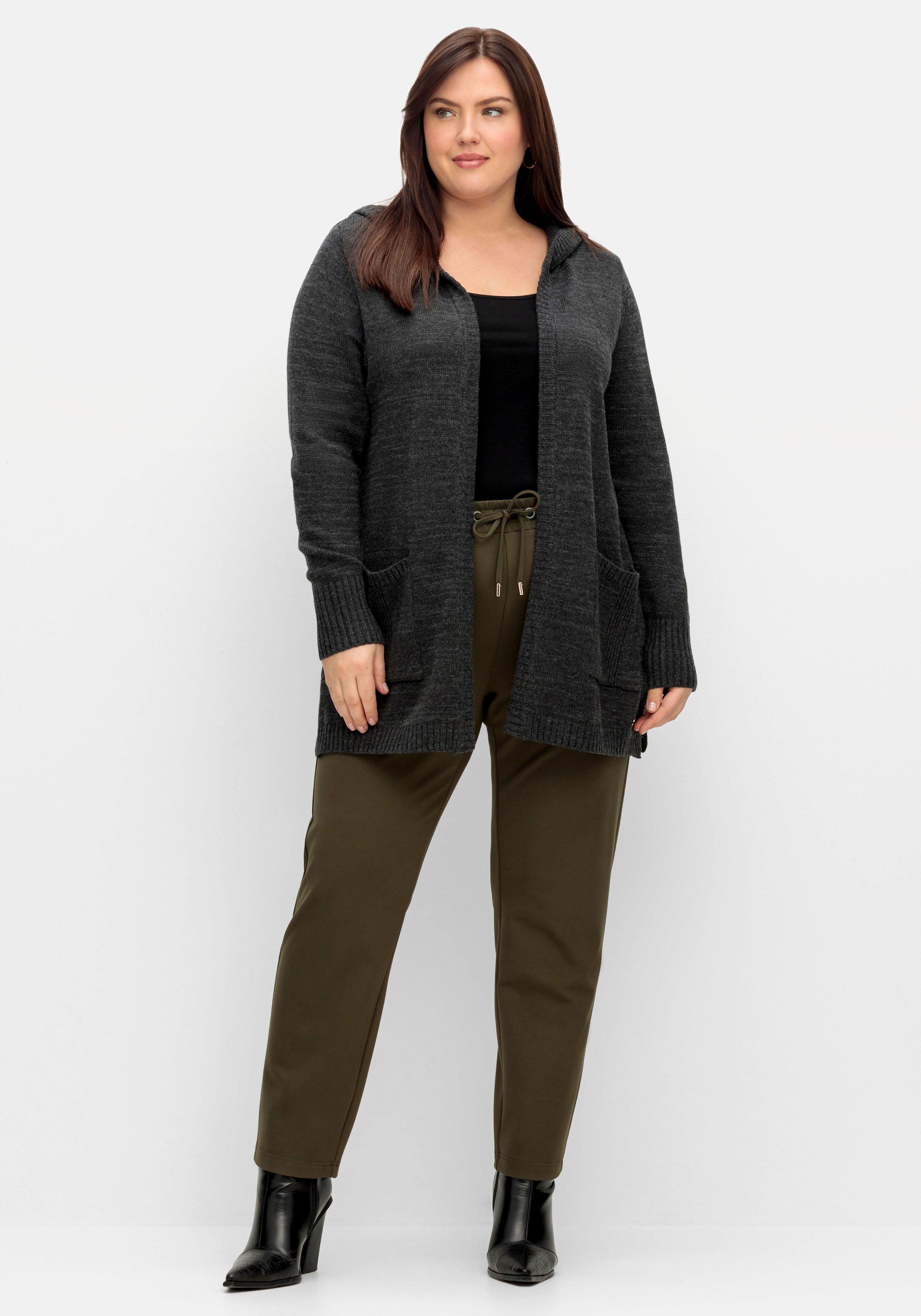 Kapuzenstrickjacke mit Wolle und Kaschmir