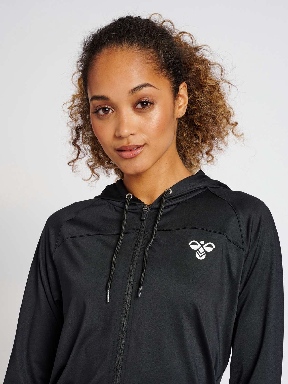 hmlGG12 TRAINING HOODIE WOMAN