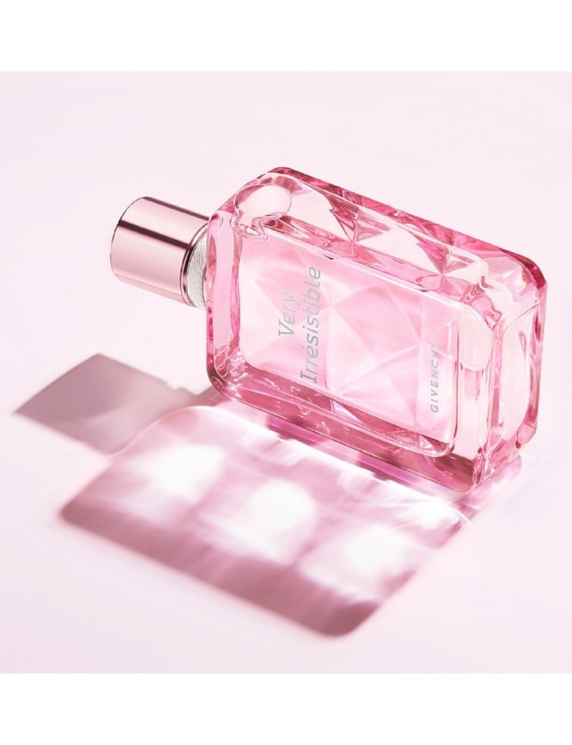 Very Irresistible Eau de Toilette