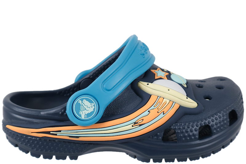 CROCS CLASSIC RUMSKIB CLOGS I BLÅ GUMMI